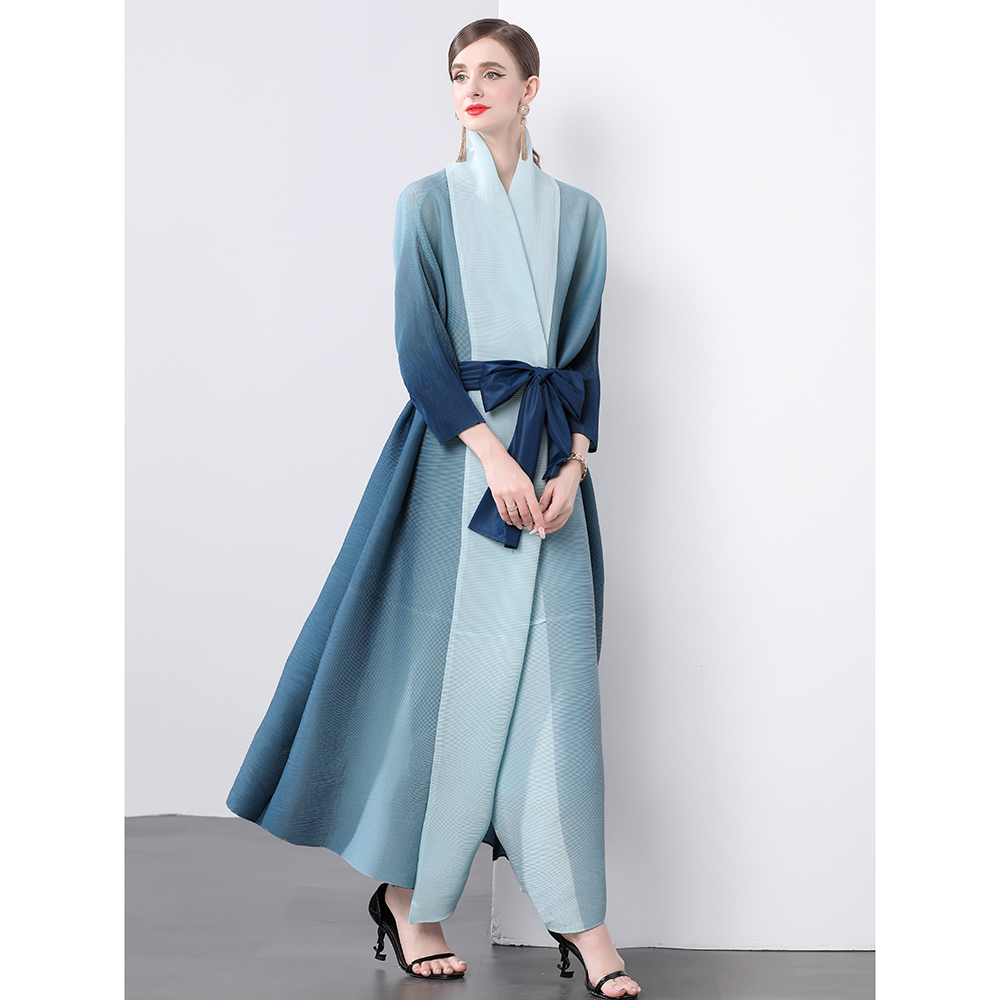 Miyake Fold Original Quality Early Autumn Fold Loose Large Gradient Dyeing Printed Coat Miyake Fold Original Quality Early Autumn Fold Loose Large Gradient Dyeing Printed Coat