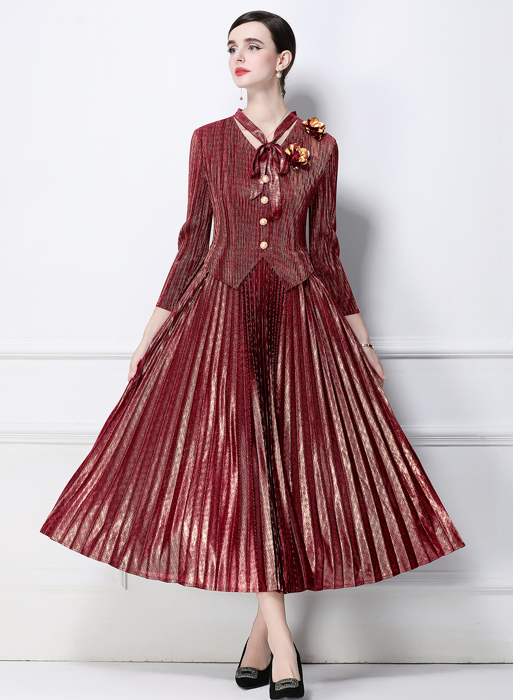 Factory direct sales of Miyake wrinkled gold spray craft dress 9929 Factory direct sales of Miyake wrinkled gold spray craft dress 9929