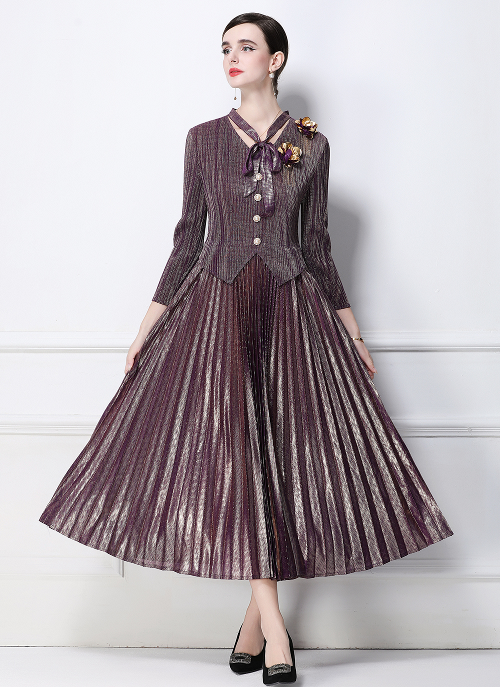 Factory direct sales of Miyake wrinkled gold spray craft dress 9929 Factory direct sales of Miyake wrinkled gold spray craft dress 9929