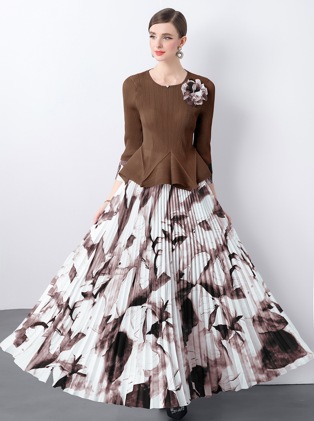 Factory direct sales of Miyake wrinkles in 8 colors to choose from