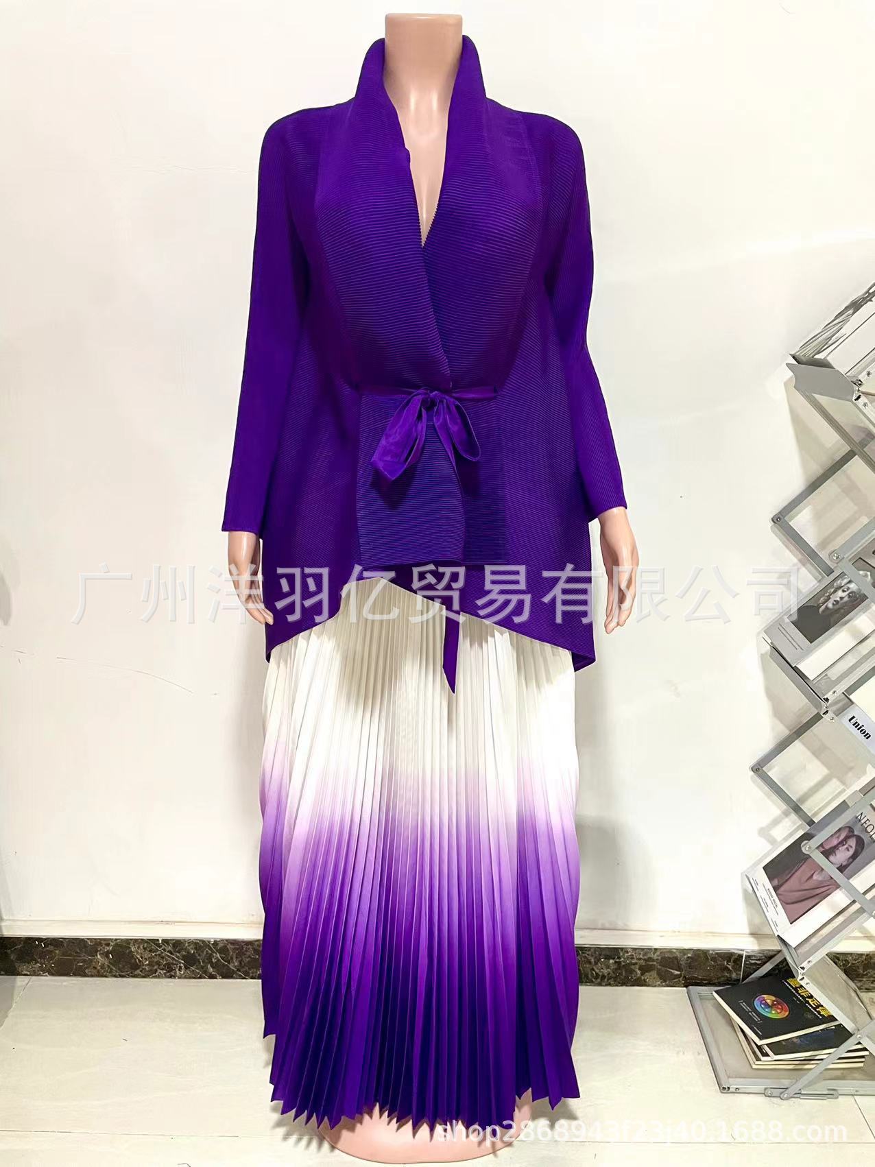 Cross border European, American, and African three bedroom pleated printed top+gradient color 360 degree swing skirt set Cross border European, American, and African three bedroom pleated printed top+gradient color 360 degree swing skirt set