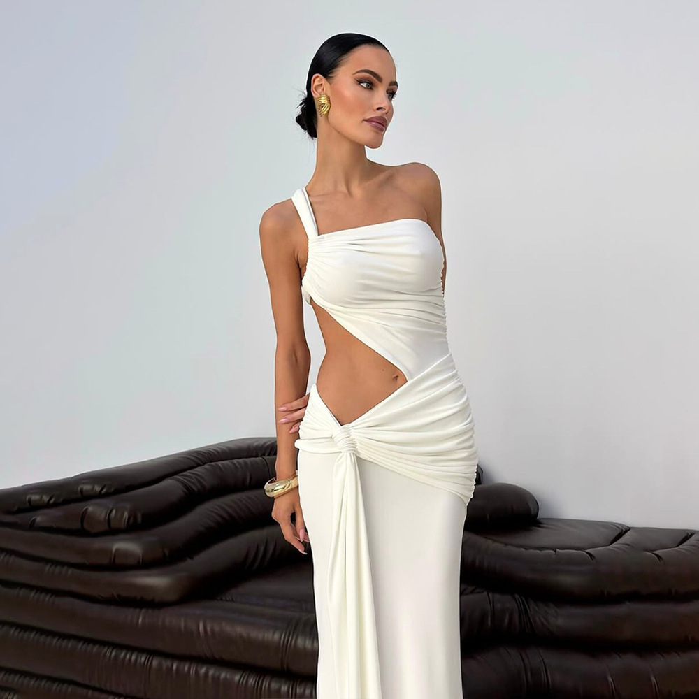 2025 European and American cross-border summer sexy one shoulder backless strapless dress, fashionable solid color strap pleated long dress 2025 European and American cross-border summer sexy one shoulder backless strapless dress, fashionable solid color strap pleated long dress