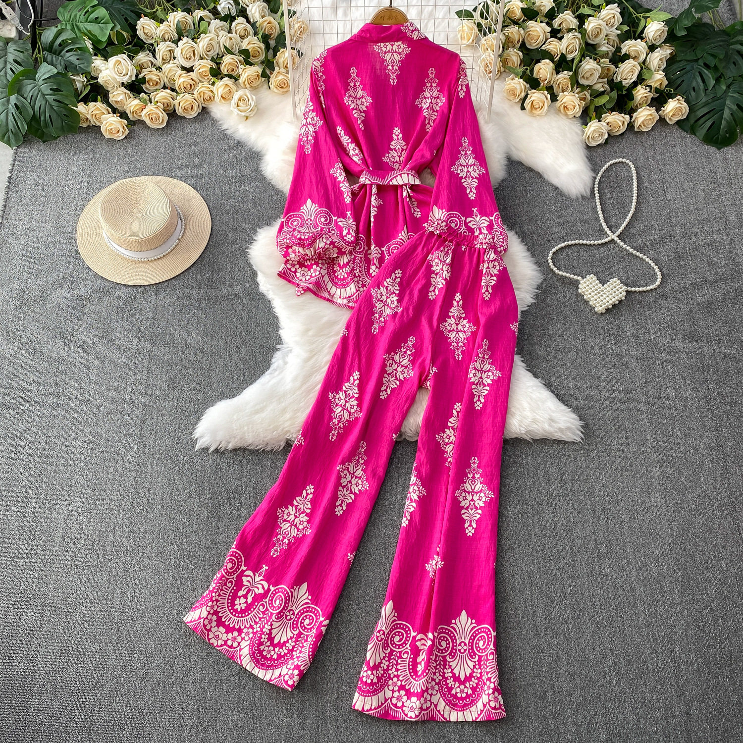 Gentle style pink printed lantern sleeves sun protection shirt with a lapel and waist cinching top+high waist slimming wide leg pants set Gentle style pink printed lantern sleeves sun protection shirt with a lapel and waist cinching top+high waist slimming wide leg pants set