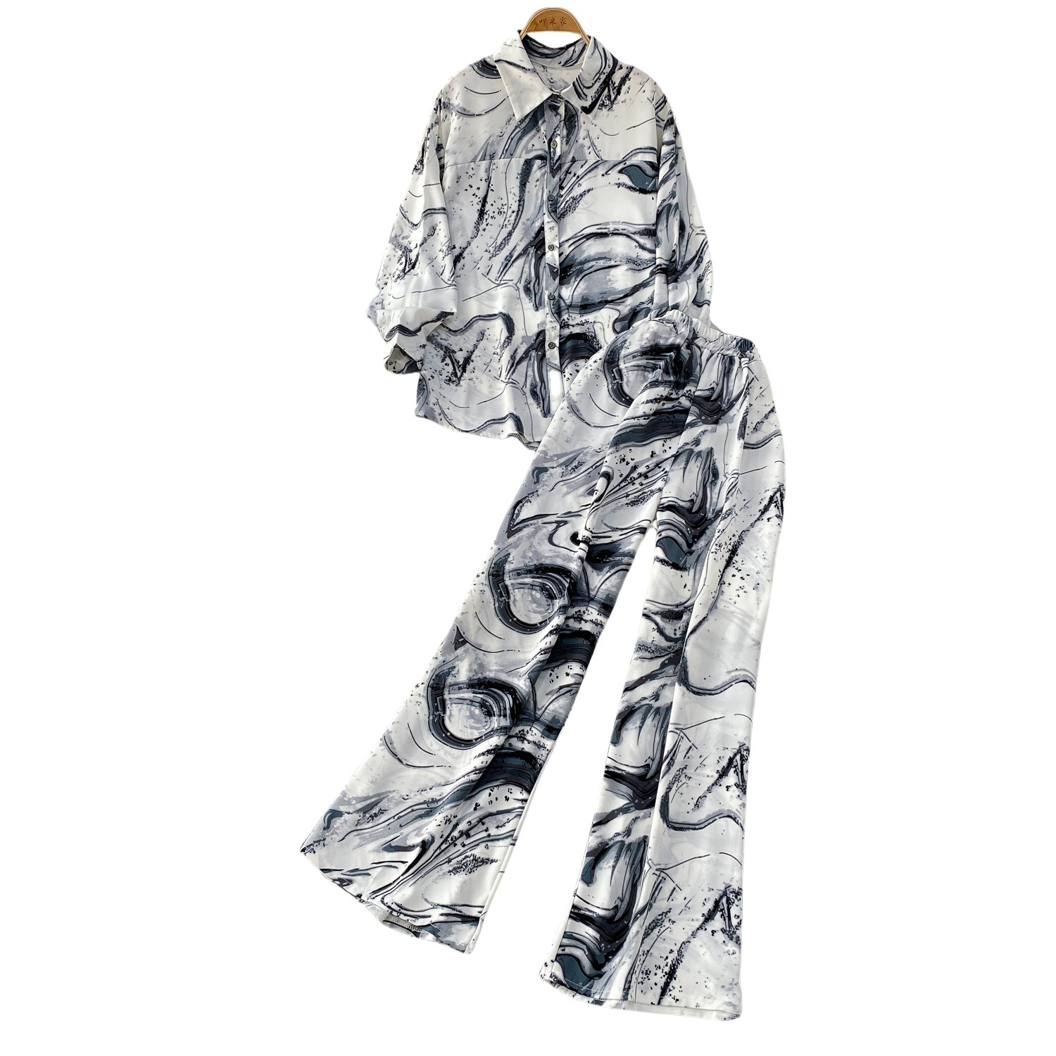 Korean casual design loose print lapel long sleeved shirt+high waist slimming straight leg wide leg pants two-piece set Korean casual design loose print lapel long sleeved shirt+high waist slimming straight leg wide leg pants two-piece set