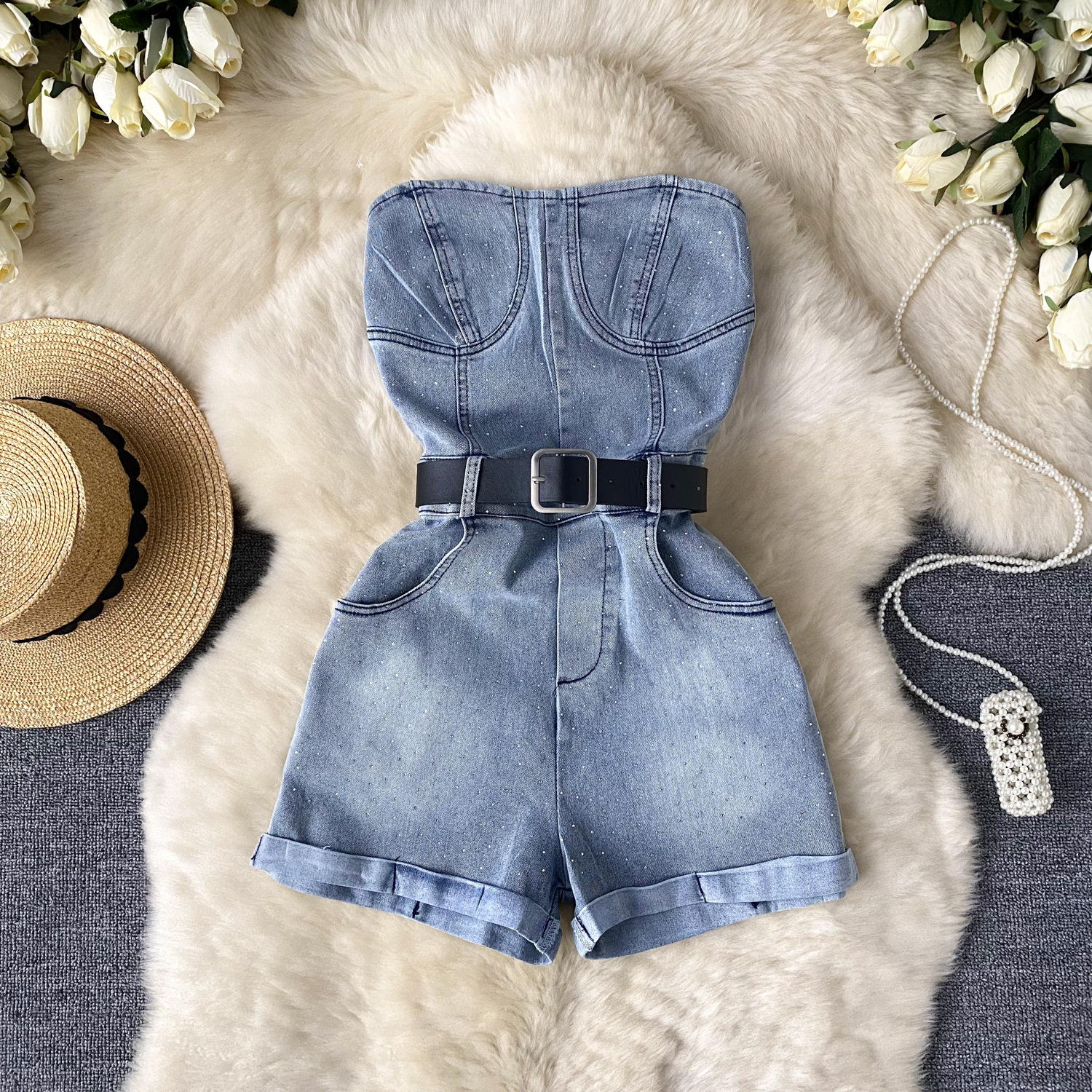 This year, it is popular to wear beautiful short women's jeans, fashionable hot pressed diamond high waisted slim fit sleeveless strapless jumpsuit This year, it is popular to wear beautiful short women's jeans, fashionable hot pressed diamond high waisted slim fit sleeveless strapless jumpsuit