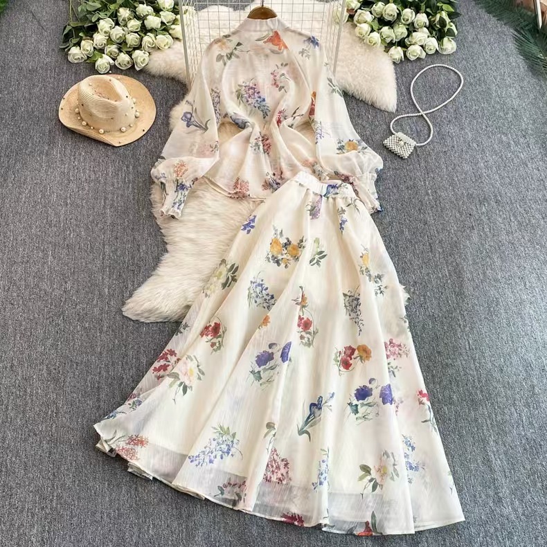 Early spring new high-end retro printed gentle style lantern sleeve shirt chiffon printed mid length skirt two-piece set Early spring new high-end retro printed gentle style lantern sleeve shirt chiffon printed mid length skirt two-piece set
