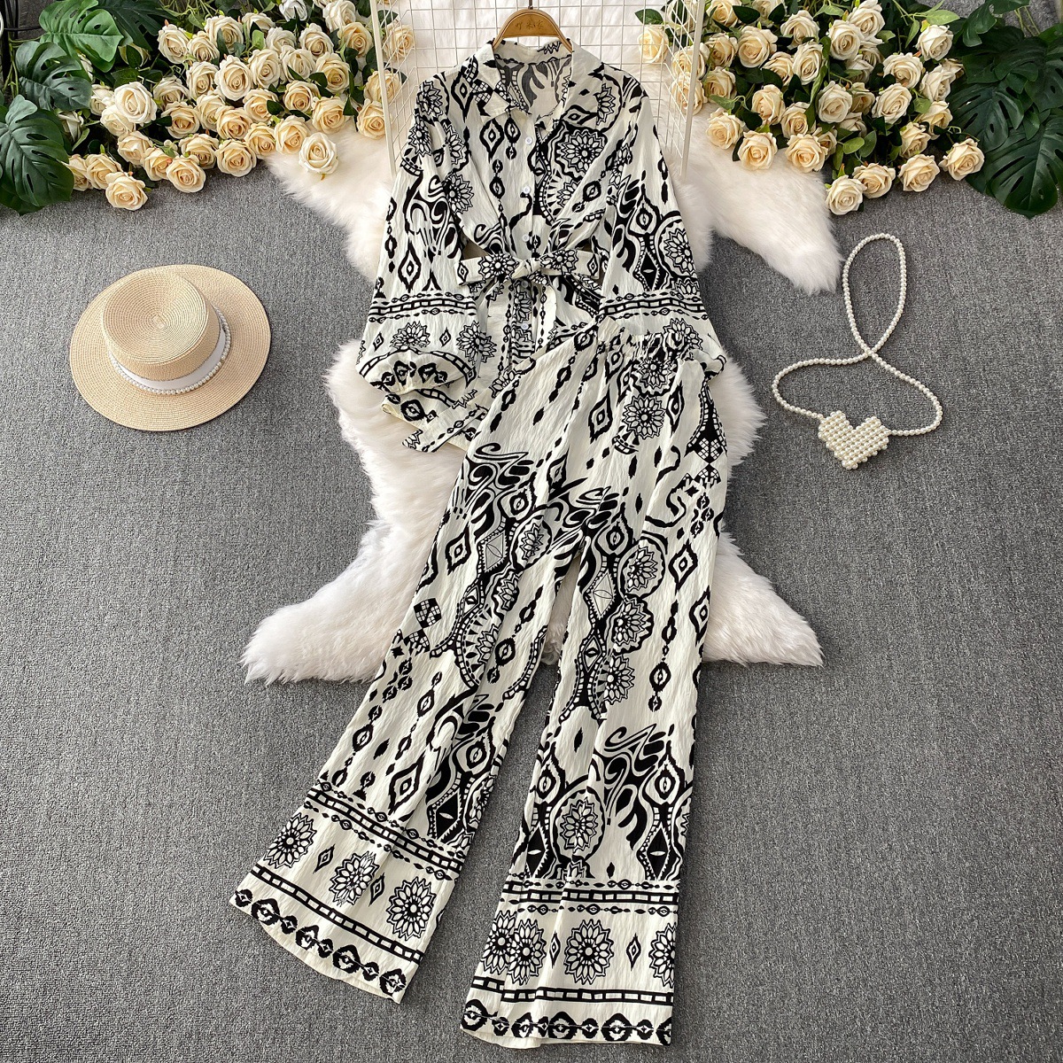 Gentle style pink printed lantern sleeves sun protection shirt with a lapel and waist cinching top+high waist slimming wide leg pants set Gentle style pink printed lantern sleeves sun protection shirt with a lapel and waist cinching top+high waist slimming wide leg pants set