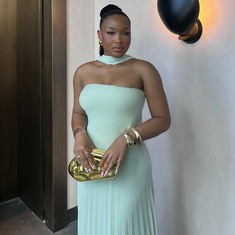 European and American cross-border women's clothing 2025 summer new sweet and fresh strapless high waist slimming pleated dress long skirt European and American cross-border women's clothing 2025 summer new sweet and fresh strapless high waist slimming pleated dress long skirt