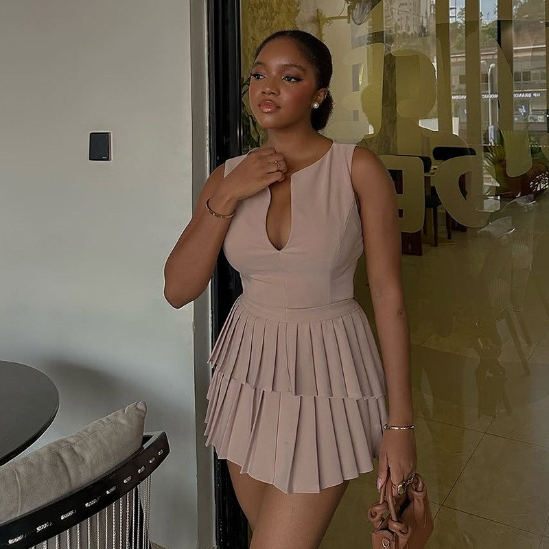 European and American cross-border women's clothing 2025 summer fresh, sweet and fashionable V-neck high waist slimming pleated A-line dress short skirt European and American cross-border women's clothing 2025 summer fresh, sweet and fashionable V-neck high waist slimming pleated A-line dress short skirt