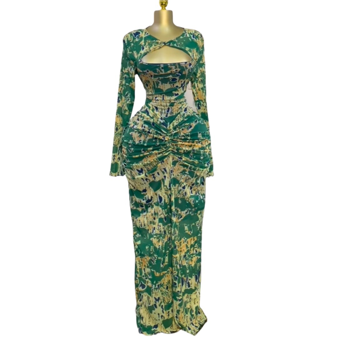 In stock 2025 cross-border European and American style printed long sleeved hollow pleated high waisted sexy vacation dress long skirt In stock 2025 cross-border European and American style printed long sleeved hollow pleated high waisted sexy vacation dress long skirt