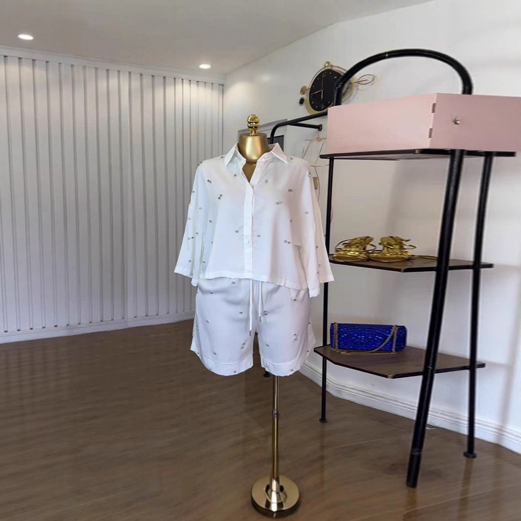 Spot 2025 European and American Cross border Women's Summer Fashion Collar Loose Nail Diamond Shirt Wide Leg Shorts 2-piece Set Spot 2025 European and American Cross border Women's Summer Fashion Collar Loose Nail Diamond Shirt Wide Leg Shorts 2-piece Set