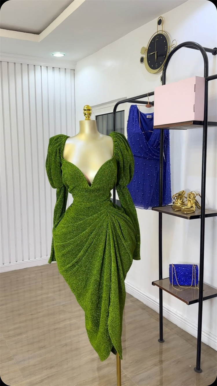 Spot European and American cross-border women's clothing 2025 autumn sexy temperament V-neck lantern long sleeved evening dress with wrapped buttocks dress Spot European and American cross-border women's clothing 2025 autumn sexy temperament V-neck lantern long sleeved evening dress with wrapped buttocks dress