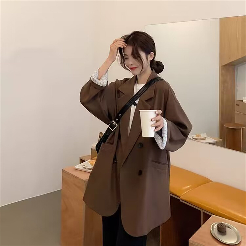 Small suit jacket for women in spring and autumn 2025, new fashion Korean version, loose temperament, college style suit, women's top trend Small suit jacket for women in spring and autumn 2025, new fashion Korean version, loose temperament, college style suit, women's top trend