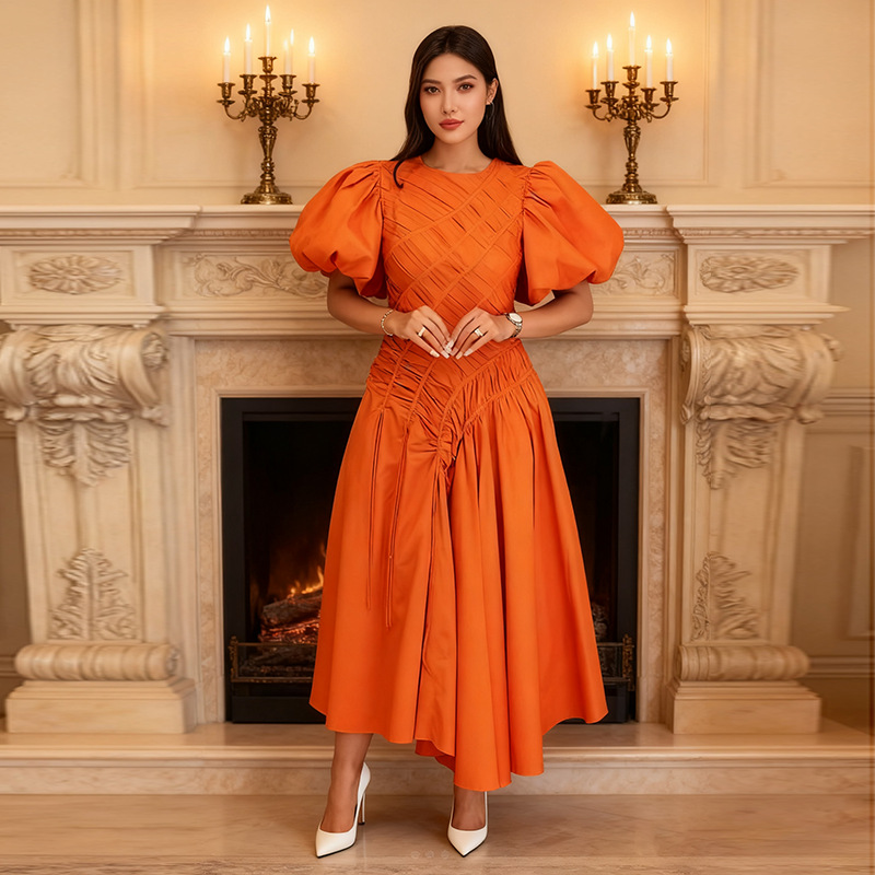 European and American style personalized design long skirt 2025 new style with bubble sleeves, pleated waist, temperament round neck dress for women in autumn