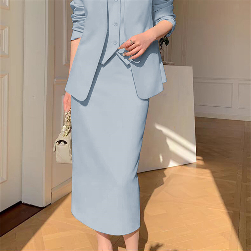 Large size suit set for women in spring and autumn, with a slim and loose fit, suitable for casual commuting, professional attire, and temperament. Two piece suit for women Large size suit set for women in spring and autumn, with a slim and loose fit, suitable for casual commuting, professional attire, and temperament. Two piece suit for women