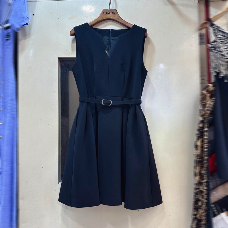 Thirteen lines high-end niche design dress with high-end and beautiful temperament French waist cinching slimming dress C1 # 1363 Thirteen lines high-end niche design dress with high-end and beautiful temperament French waist cinching slimming dress C1 # 1363