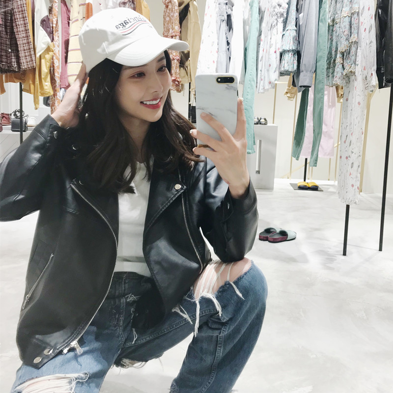 2025 Spring and Autumn Collection New PU Small Leather Jacket Women's Short Style Korean Version Loose Student Chic Motorcycle Leather Jacket Women's Coat 2025 Spring and Autumn Collection New PU Small Leather Jacket Women's Short Style Korean Version Loose Student Chic Motorcycle Leather Jacket Women's Coat