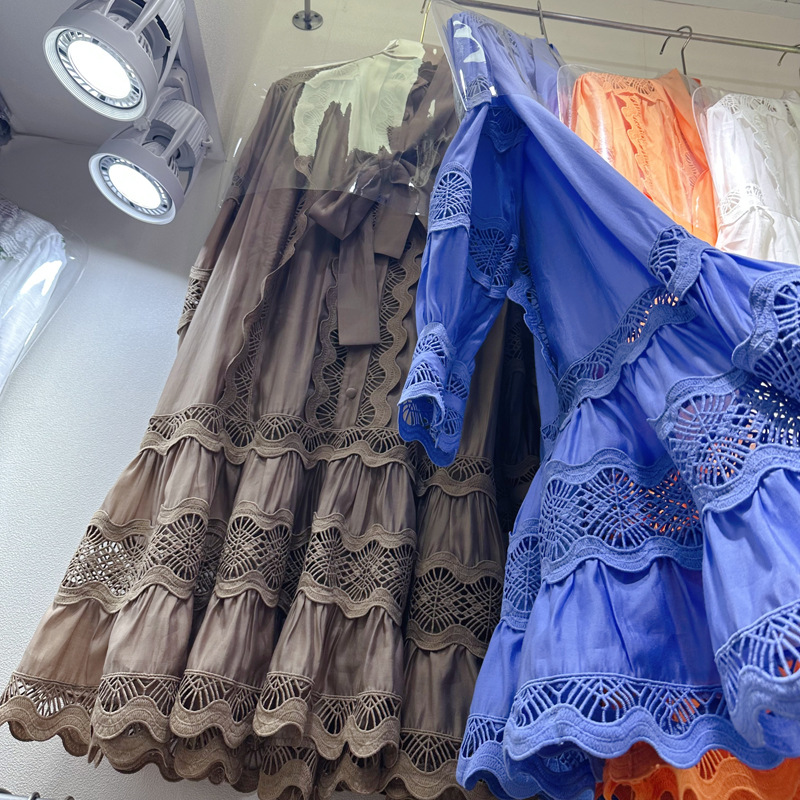 Thirteen Rows Australia Station European and American niche hollow lace splicing tie waist short A-line dress C1 # 1398 Thirteen Rows Australia Station European and American niche hollow lace splicing tie waist short A-line dress C1 # 1398