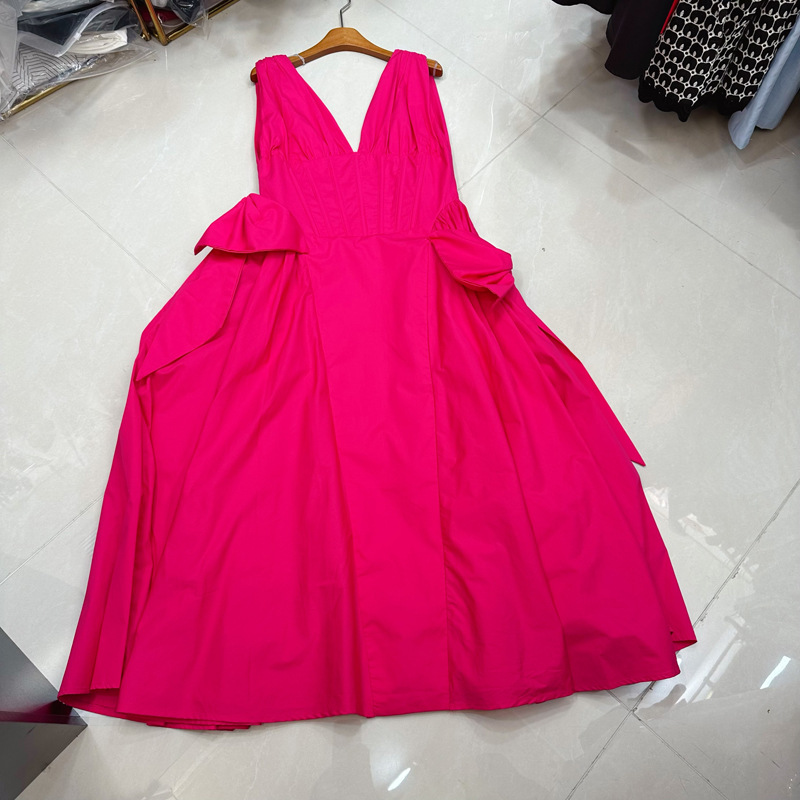 Thirteen line Australian dress, sexy V-neck fishbone skirt, waist cinched puffy vest dress, short long skirt A2 # 8181 Thirteen line Australian dress, sexy V-neck fishbone skirt, waist cinched puffy vest dress, short long skirt A2 # 8181