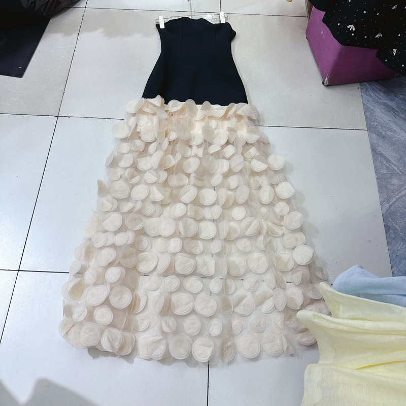 Thirteen lines new black strapless long dress with mesh arrangement for slimming effect, casual dress, formal dress A2 # 8171 Thirteen lines new black strapless long dress with mesh arrangement for slimming effect, casual dress, formal dress A2 # 8171