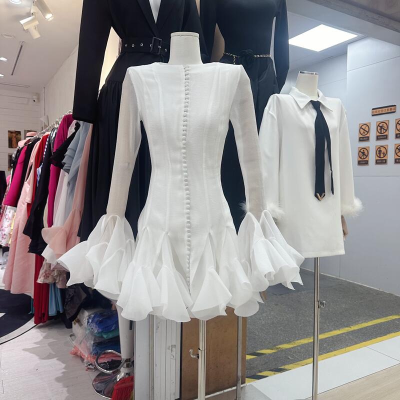 Thirteen Rows Vietnam's niche flower fairy flower bud breasted slim fit dress with unique design, short skirt A2 # 8090 Thirteen Rows Vietnam's niche flower fairy flower bud breasted slim fit dress with unique design, short skirt A2 # 8090