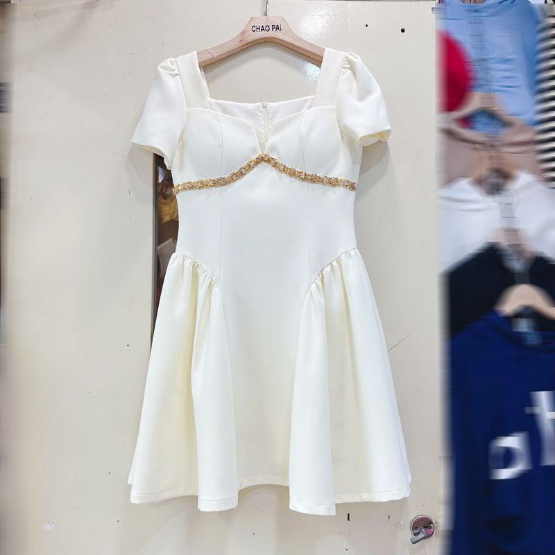 Thirteen line Australian niche fashion slimming square neck French bubble short sleeved waist cinching dress gift skirt A2 # 8371