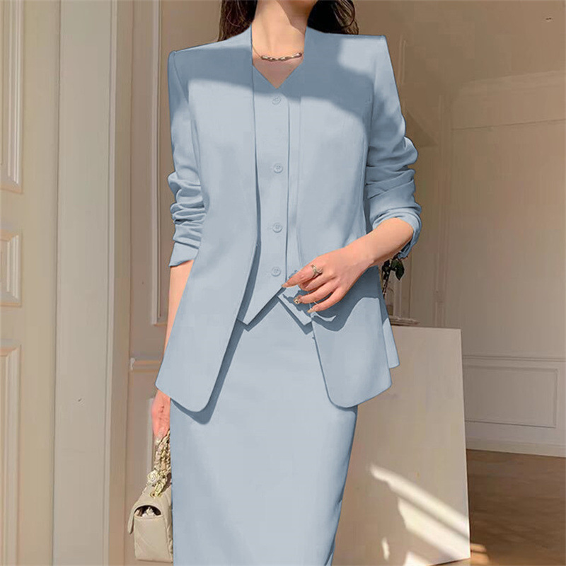 Large size suit set for women in spring and autumn, with a slim and loose fit, suitable for casual commuting, professional attire, and temperament. Two piece suit for women Large size suit set for women in spring and autumn, with a slim and loose fit, suitable for casual commuting, professional attire, and temperament. Two piece suit for women