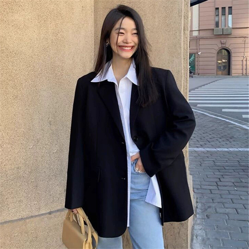 Chic grey small suit jacket for petite women, 2025 Spring and Autumn new style, high-end design, niche casual suit Chic grey small suit jacket for petite women, 2025 Spring and Autumn new style, high-end design, niche casual suit