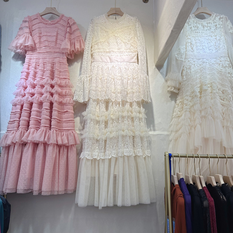 Thirteen line Australian niche dress long sleeved mesh, black fungus trumpet sleeves layered cake dress C1 # 1508 Thirteen line Australian niche dress long sleeved mesh, black fungus trumpet sleeves layered cake dress C1 # 1508