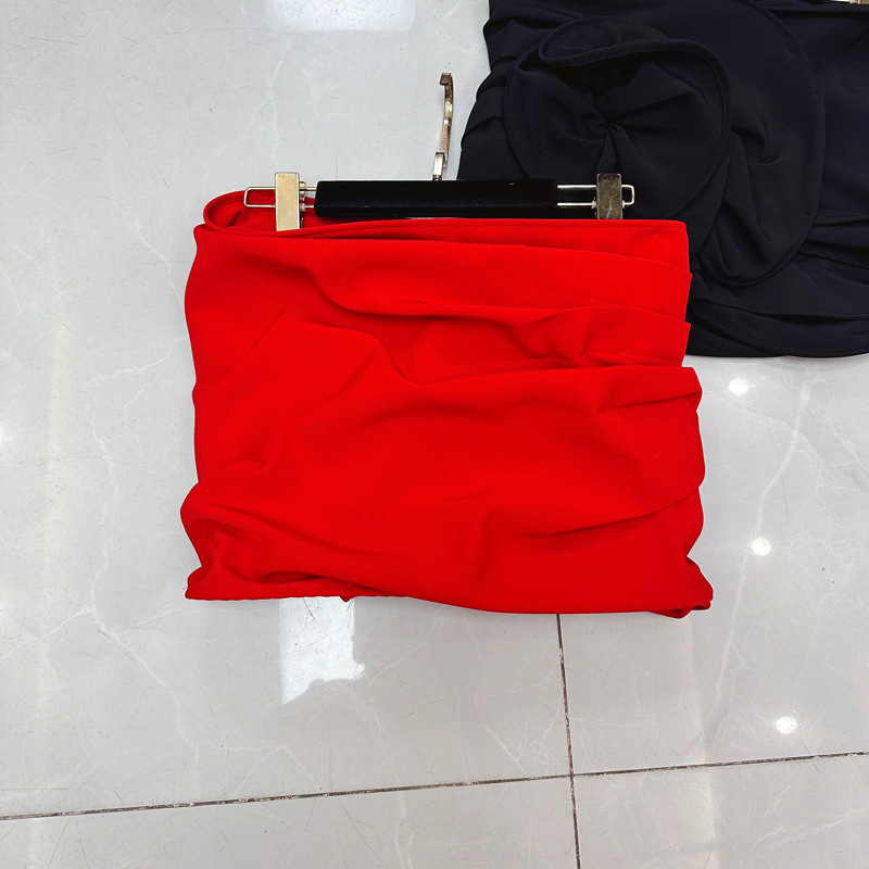 Thirteen Rows European Station Design Sense, niche high-end sense, three-dimensional flower new short style, small strapless female A3 # 5519 Thirteen Rows European Station Design Sense, niche high-end sense, three-dimensional flower new short style, small strapless female A3 # 5519