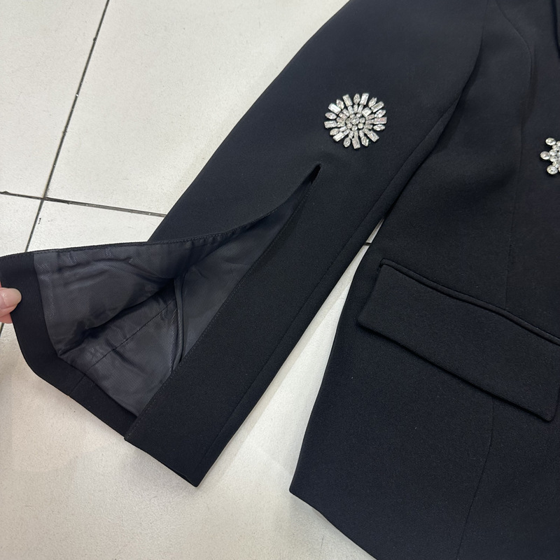 Thirteen Rows Australia's new European and American celebrity socialite heavy industry nail bead inlaid diamond small suit jacket A2 # 8060 Thirteen Rows Australia's new European and American celebrity socialite heavy industry nail bead inlaid diamond small suit jacket A2 # 8060