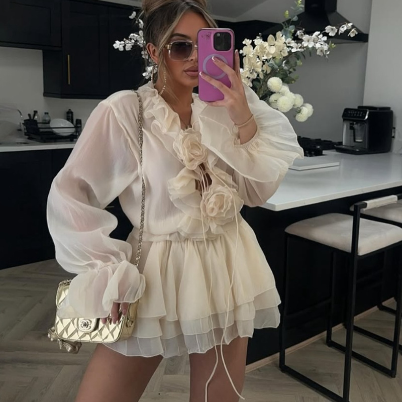 European and American Sweet and Spicy Style Three Dimensional Flower Splicing Short Skirt 2025 Autumn New Style Lantern Sleeve Strap High End Dress for Women