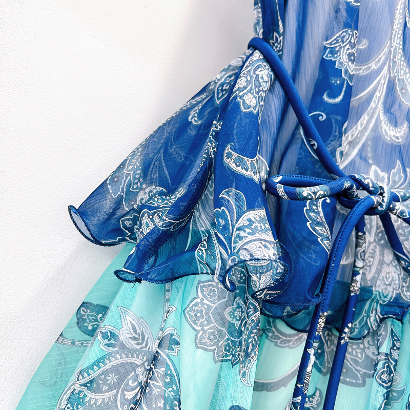 Thirteen lines Bohemian retro hanging neck sleeveless design layered ruffle edge cake vest long skirt A3 # 5555 Thirteen lines Bohemian retro hanging neck sleeveless design layered ruffle edge cake vest long skirt A3 # 5555