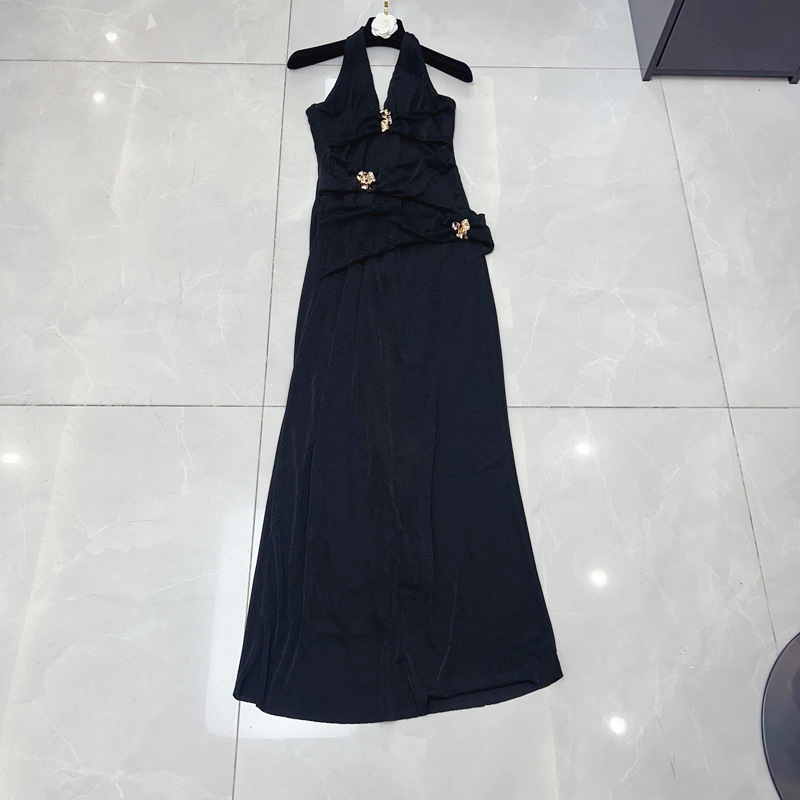 Thirteen line Vietnamese designer elegant pure desire style deep V hanging neck backless pleated decorative dress C1 # 1613 Thirteen line Vietnamese designer elegant pure desire style deep V hanging neck backless pleated decorative dress C1 # 1613