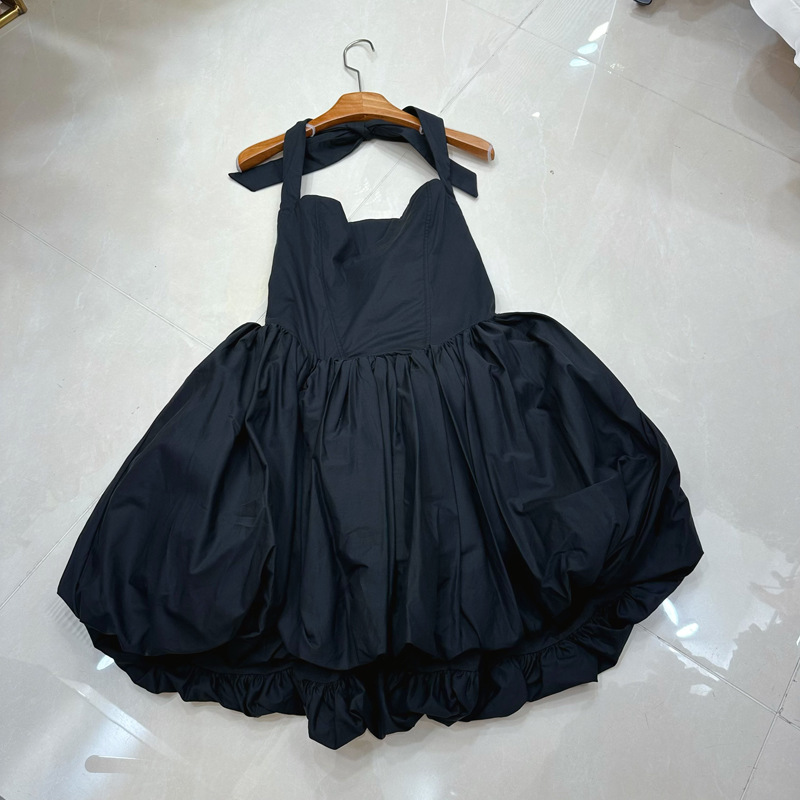 Thirteen line French design polka dot print neck tie butterfly condensation back flower bud skirt dress A1 # 8021 Thirteen line French design polka dot print neck tie butterfly condensation back flower bud skirt dress A1 # 8021