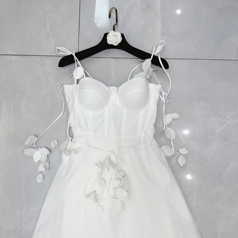 Thirteen Elements Australian Style Summer Flower Strap Strap Chest Mat Holiday Beach Dress New C1 # 1619 Thirteen Elements Australian Style Summer Flower Strap Strap Chest Mat Holiday Beach Dress New C1 # 1619