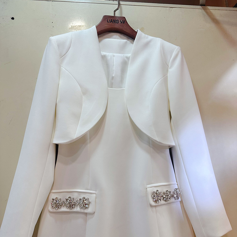 Thirteen line Australian diamond patterned square neck vest dress, short skirt+short long sleeved jacket set A2 # 8366 Thirteen line Australian diamond patterned square neck vest dress, short skirt+short long sleeved jacket set A2 # 8366