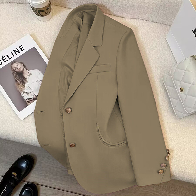 New khaki suit jacket for autumn 2025, women's retro British style, high-end design, versatile small suit New khaki suit jacket for autumn 2025, women's retro British style, high-end design, versatile small suit