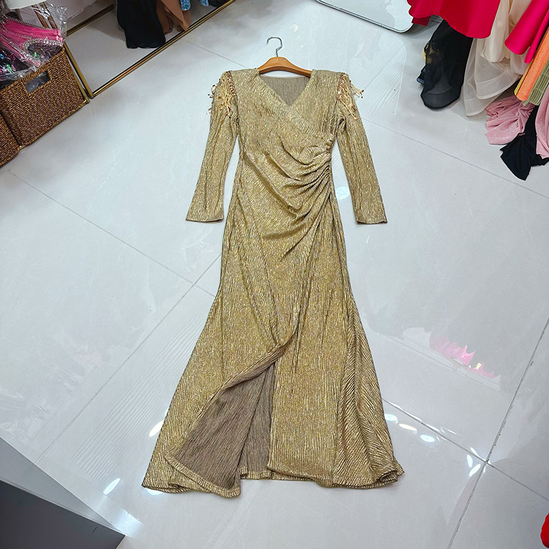 Thirteen Rows Vietnam new high-end V-neck flowing shoulder patch Su dress with waist bag, buttocks, fish tail skirt A2 # 8700