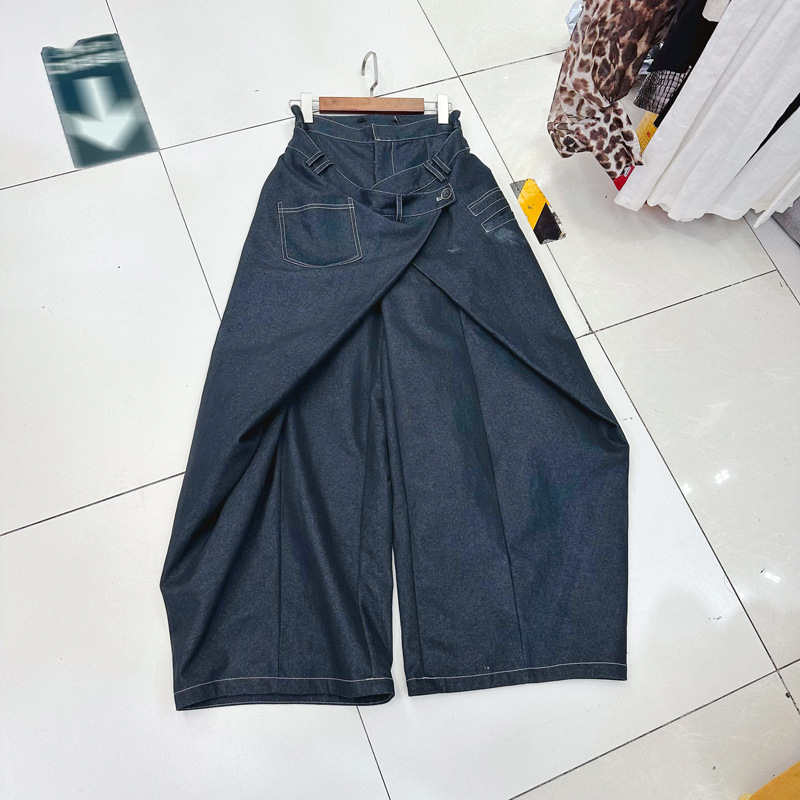 Thirteen line Australian niche versatile slimming retro style button up design style fake two piece jeans A2 # 800 Thirteen line Australian niche versatile slimming retro style button up design style fake two piece jeans A2 # 800