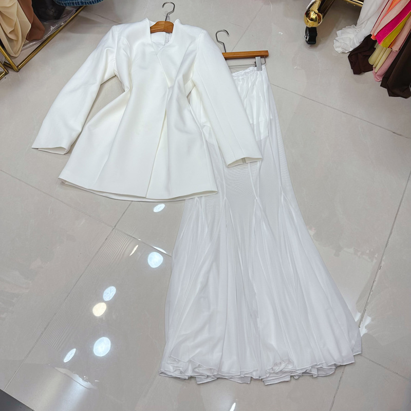 Thirteen line Australian French fashionable mid length suit+mesh skirt set, three piece set A2 # 8519