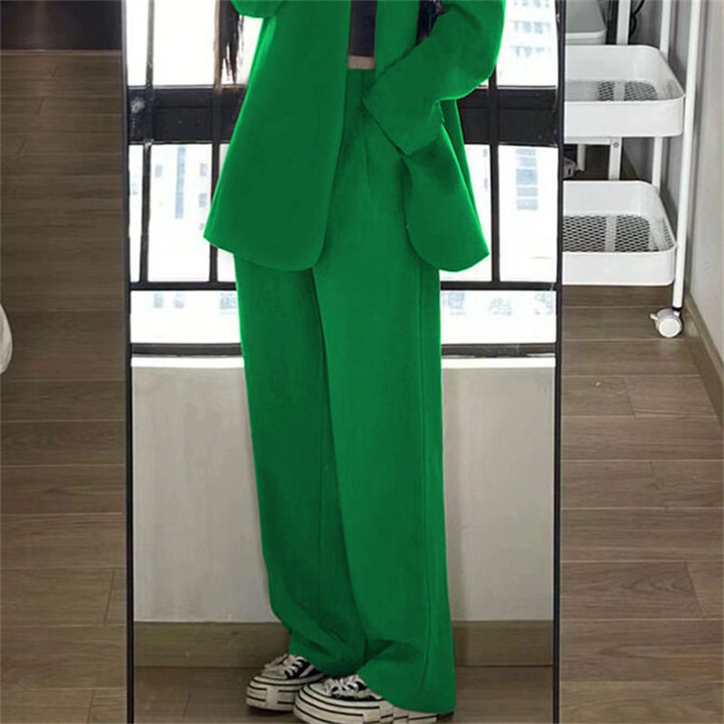 Suit jacket for women 2025 new spring design, niche casual suit temperament, black mini suit set Suit jacket for women 2025 new spring design, niche casual suit temperament, black mini suit set