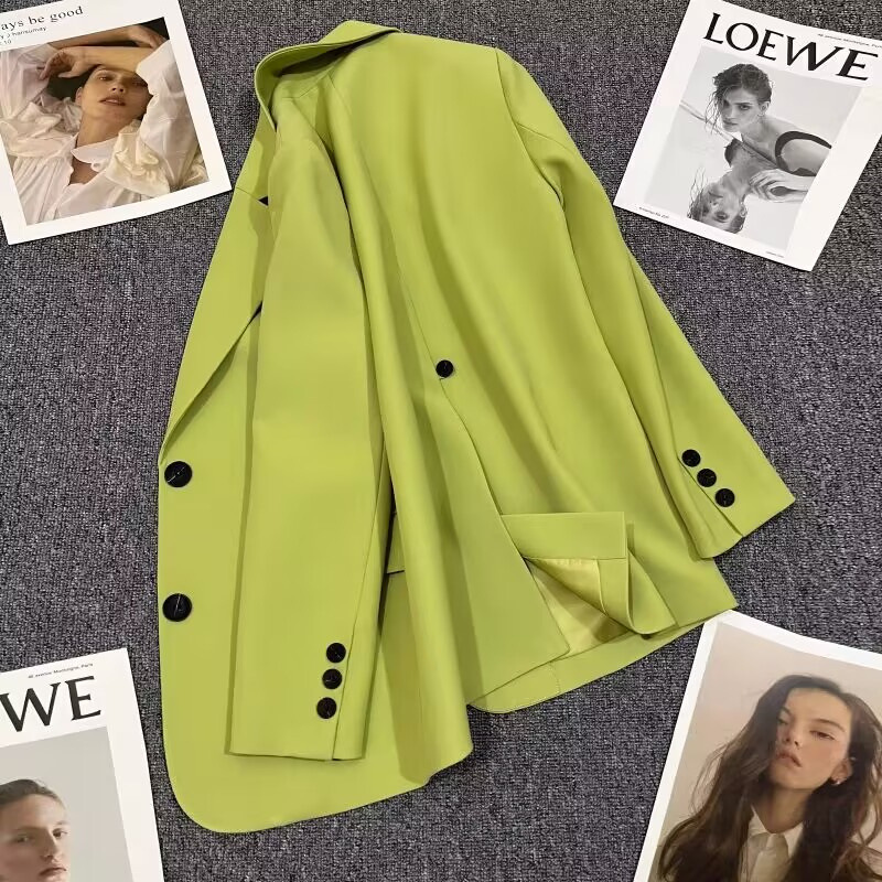 Black suit jacket for women, autumn 2025 new item, niche explosive street style, back slit temperament, foreign trade small suit for women Black suit jacket for women, autumn 2025 new item, niche explosive street style, back slit temperament, foreign trade small suit for women