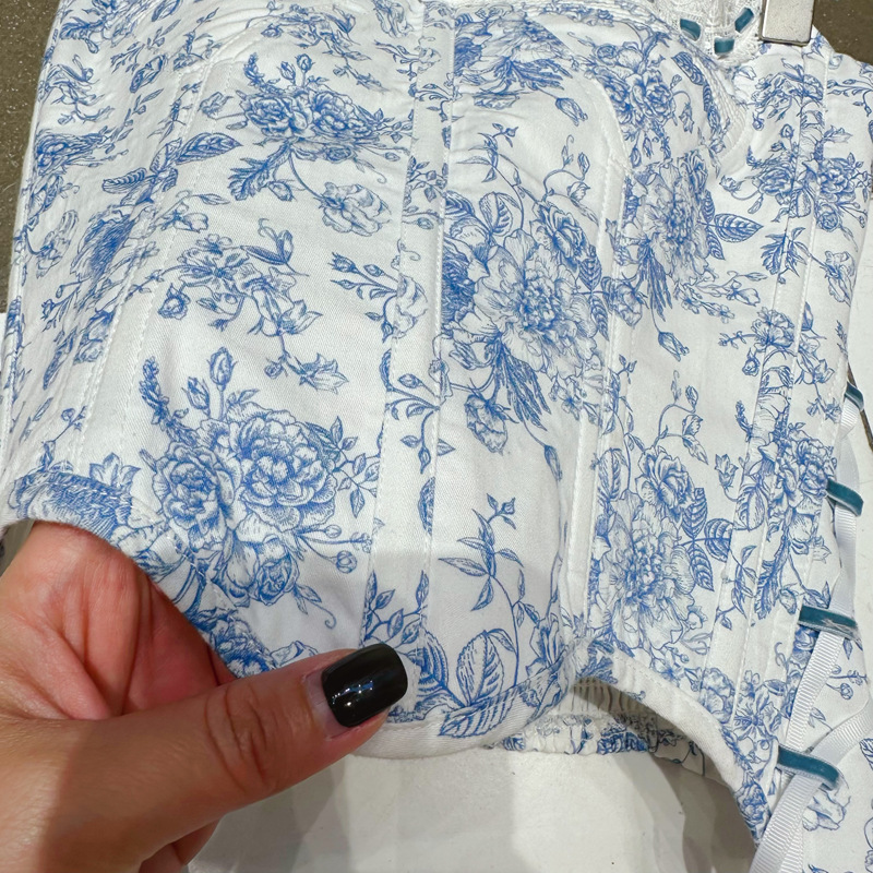 Thirteen Rows Vietnam Vacation Blue and White Porcelain Retro Printed Chest Strap Waist Waist Short Top A2 # 8062 Thirteen Rows Vietnam Vacation Blue and White Porcelain Retro Printed Chest Strap Waist Waist Short Top A2 # 8062