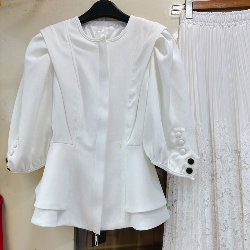 Thirteen line Australian French niche bubble sleeve waist design zipper short jacket top A2 # 8070 Thirteen line Australian French niche bubble sleeve waist design zipper short jacket top A2 # 8070