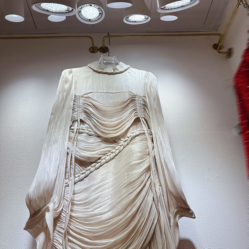 Thirteen line Australian minority knitting Fried Dough Twists big hem long skirt stand collar lantern sleeve pleated dress A1 # 1027 Thirteen line Australian minority knitting Fried Dough Twists big hem long skirt stand collar lantern sleeve pleated dress A1 # 1027