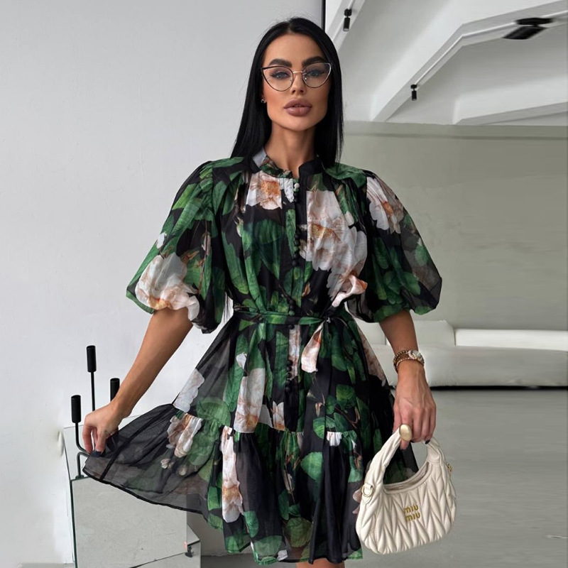 Artistic retro style printed short dress 2025 new style with bubble sleeves, lace up waist cinching, slimming short skirt for women in autumn