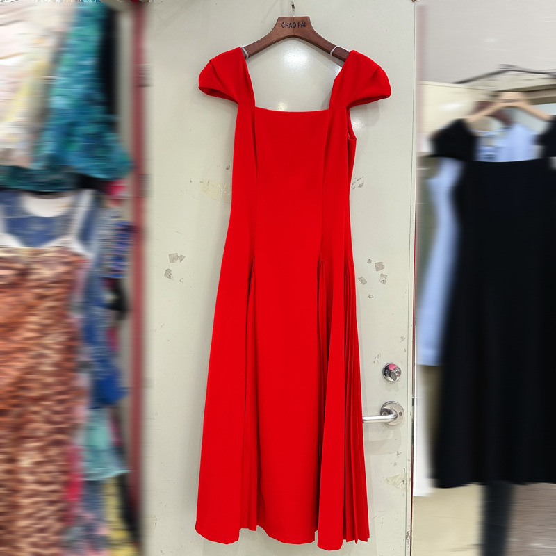 Thirteen line Australian mature socialite elegant slimming pleated solid color French square neck dress long C1 # 2102 Thirteen line Australian mature socialite elegant slimming pleated solid color French square neck dress long C1 # 2102