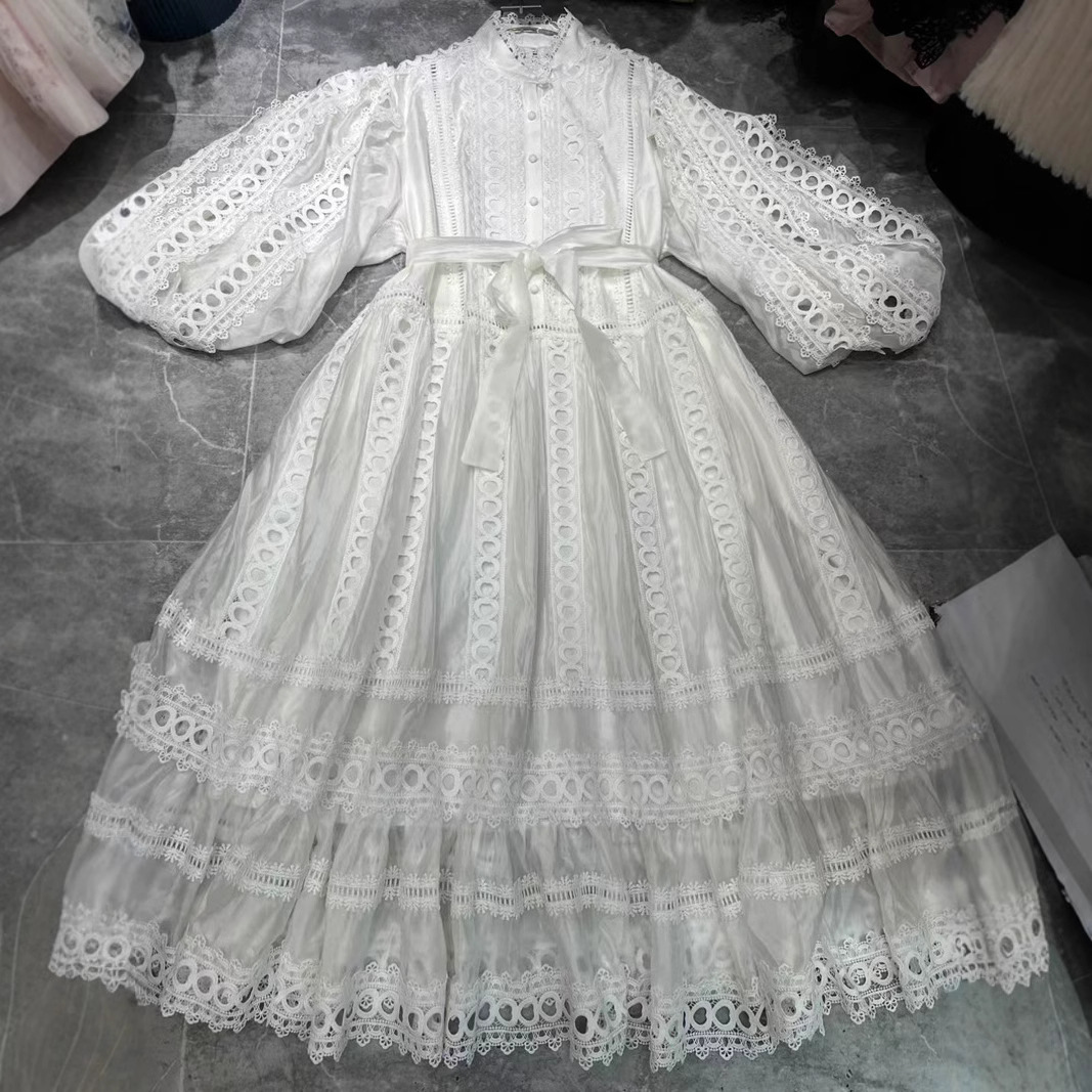 Thirteen Rows European and American Foreign Trade New Palace Style Heavy Industry Love Hollow Lace Spelling Dress A3 # 8208