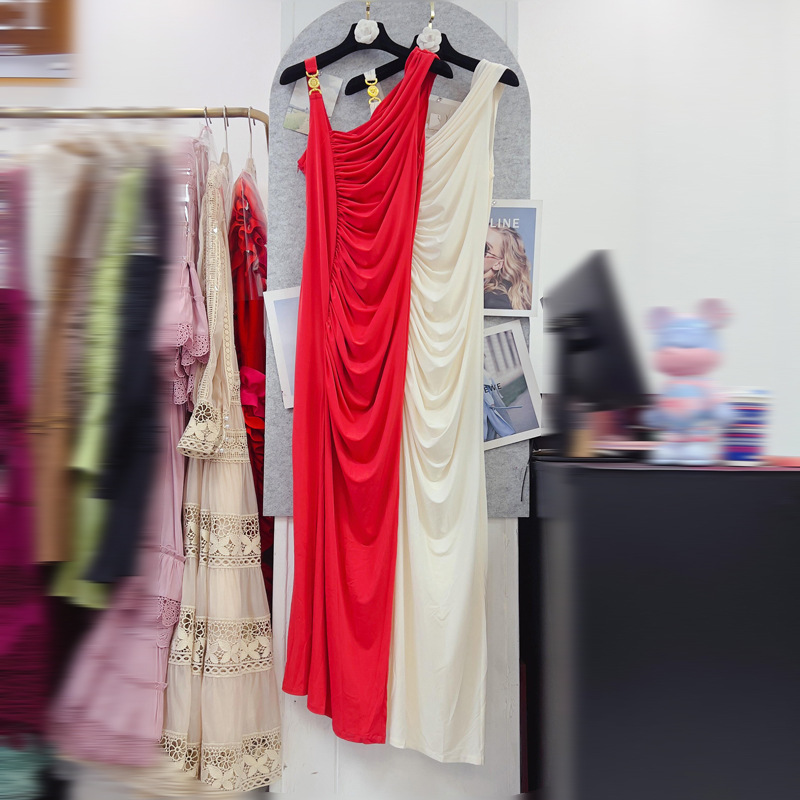 Thirteen line European and American luxury socialite metal buckle diagonal shoulder strap pleated irregular waist dress A3 # 2390